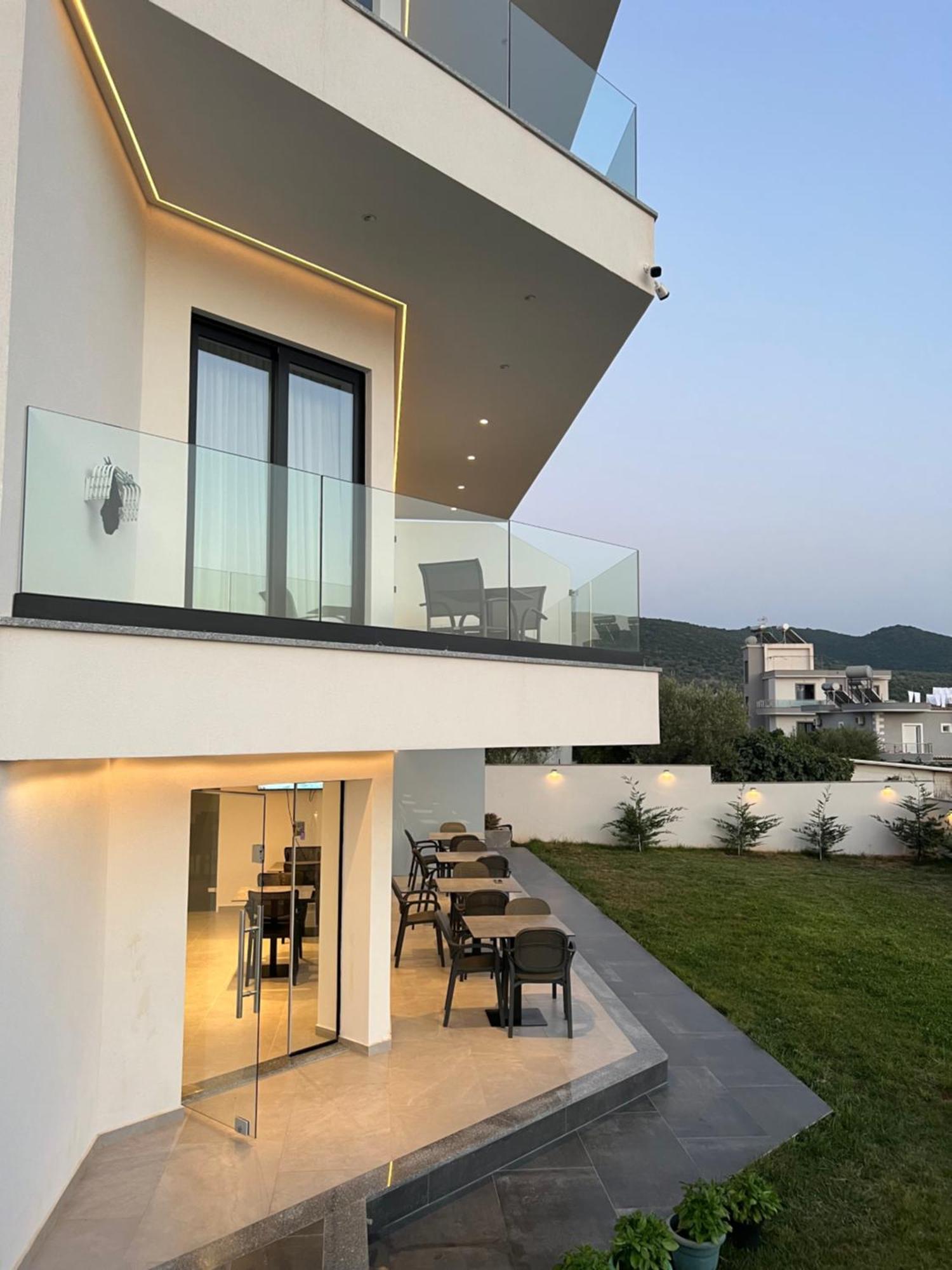 Adele Hotel Ksamil Exterior photo
